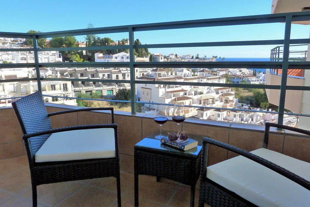 Tahiti, Nerja Bluewater Villas Apartment