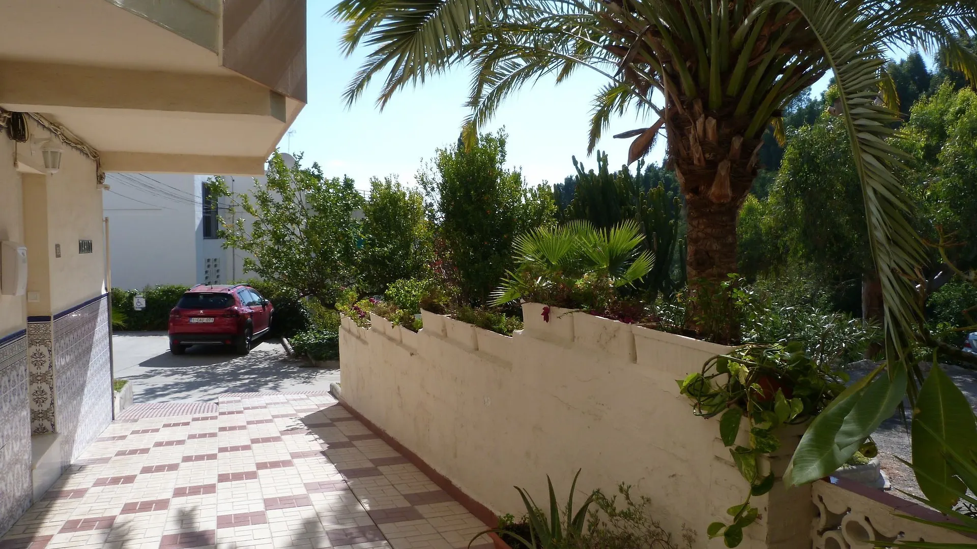 Tahiti, Nerja Bluewater Villas